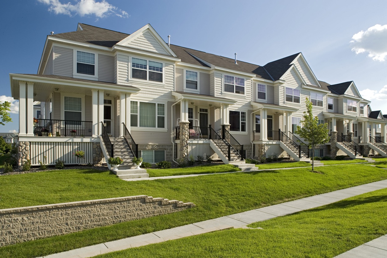 Commercial Vinyl Siding 2 Scaled