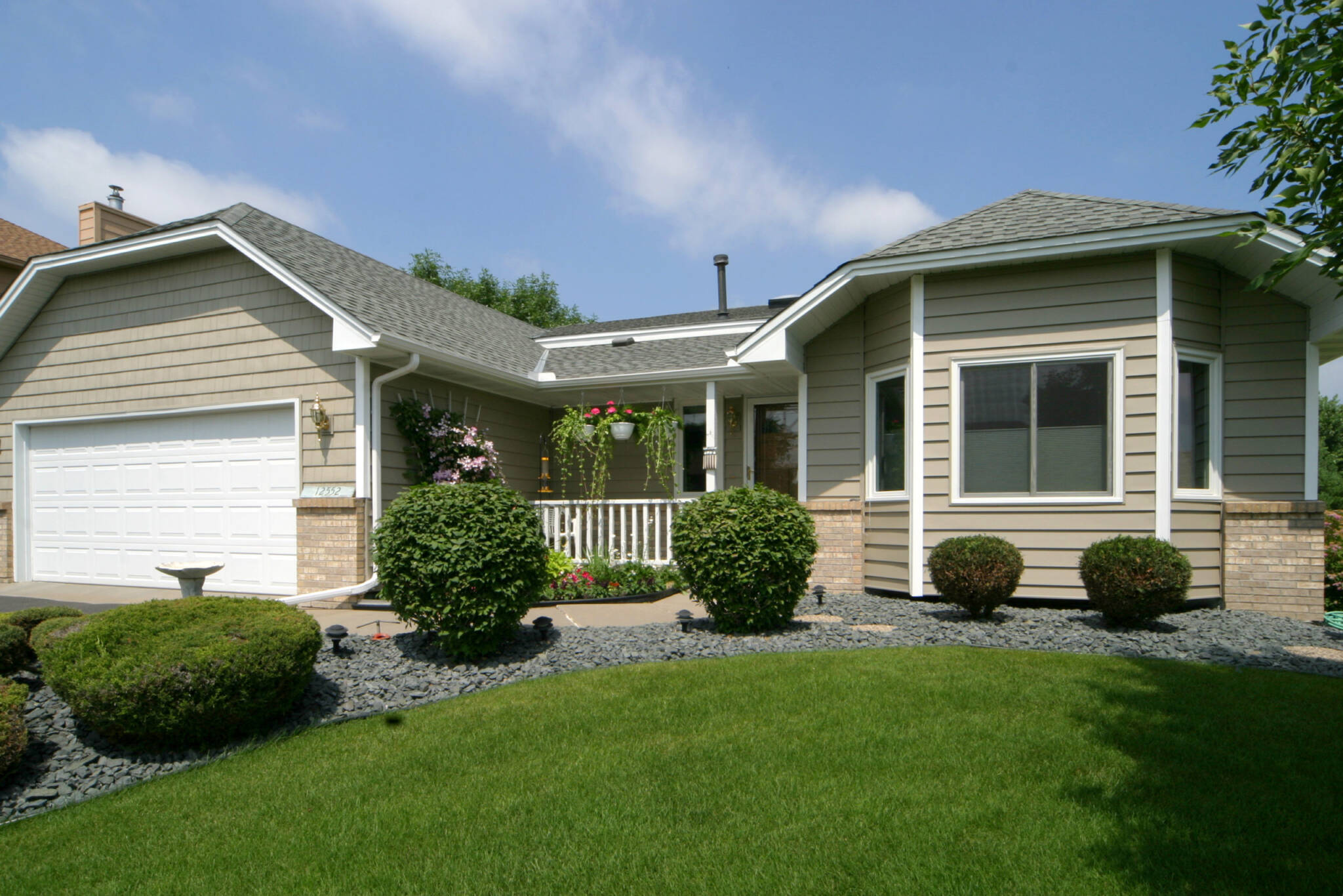 Fron6t3 Vinyl Foam Backed