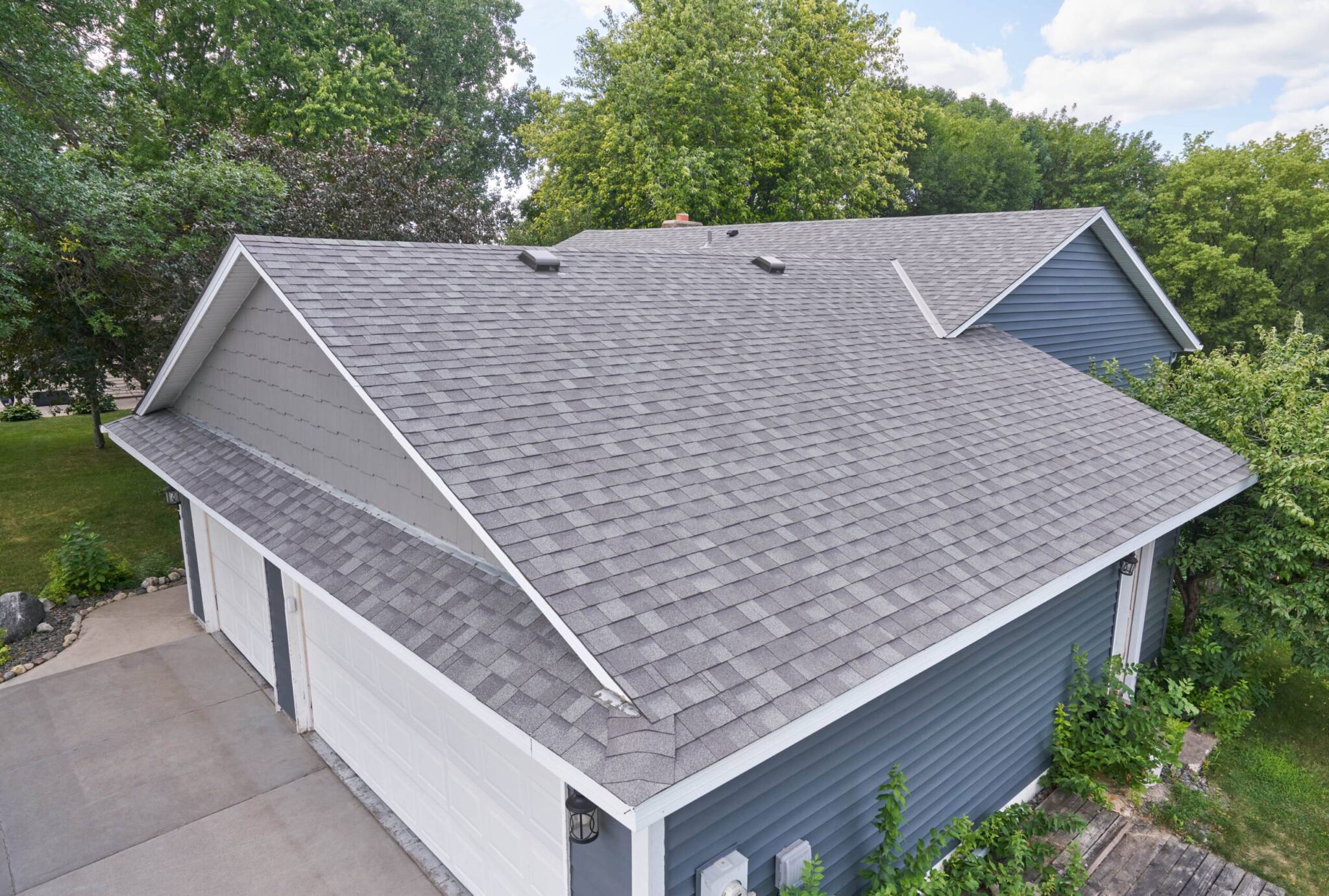 asphalt roofing on house